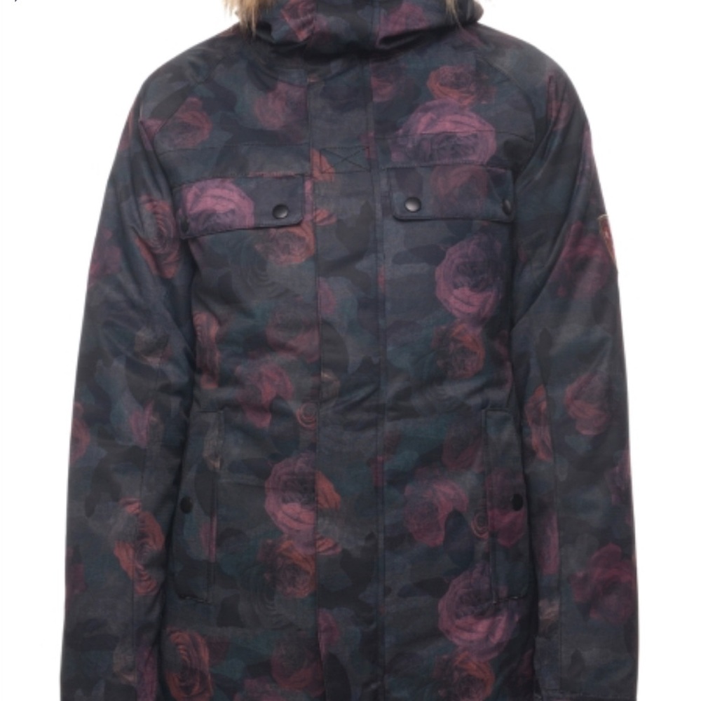 686
Six Eight Six Womens Dream Camo Rose Print Snow Jacket and snow pants set M